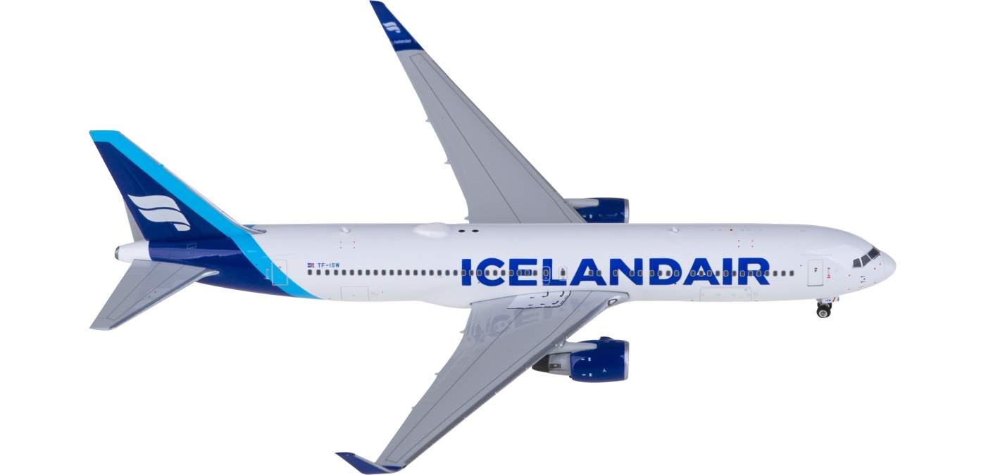 PH11910 Icelandair Boeing 767-300ER TF-ISW Boreal Blue Phoenix 1