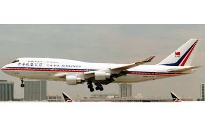 China Airlines 中华航空 Boeing 747-400 B-162 襟翼放下版