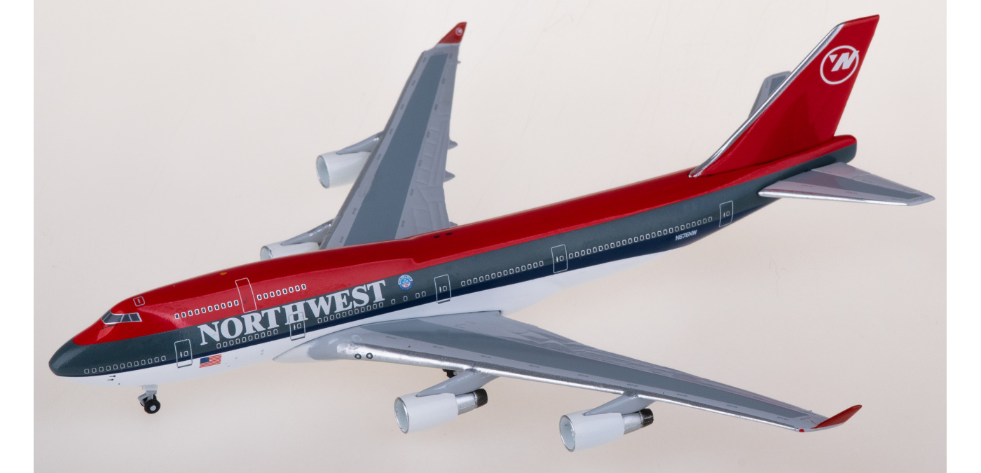 BBX41689 Northwest Airlines 西北航空Boeing 747-400 N676NW