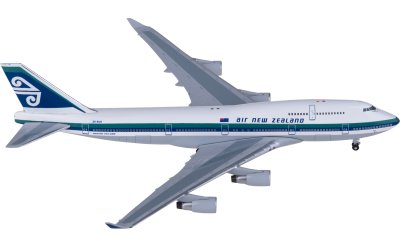 全日空商事 BOEING 747-100SR JA8133A ANA 747SR-100 全日空 JA8133 全日空商事 1:400 - メルカリ
