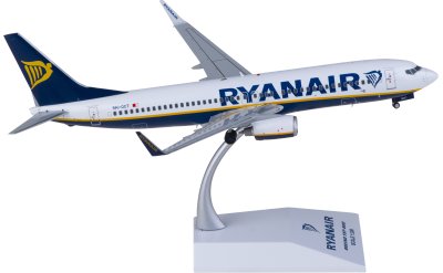 JC Wings 1:200 Ryanair Boeing 737-800 9H-QCT