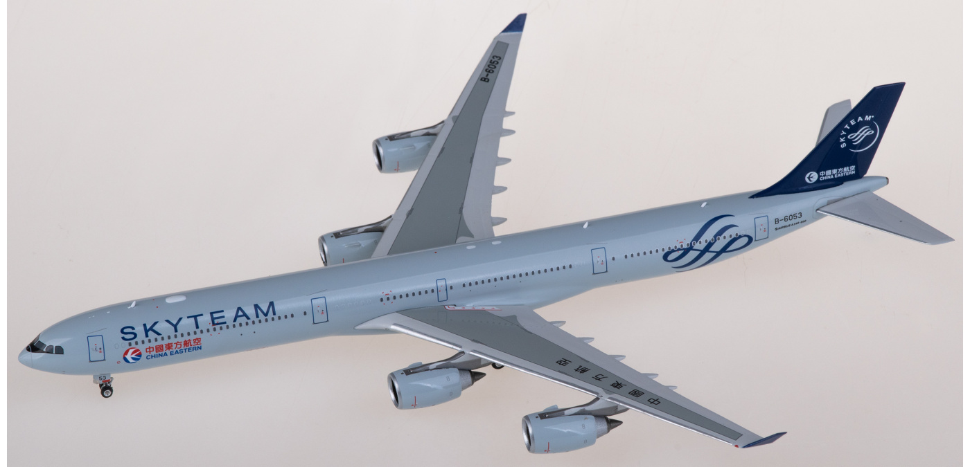 中国東方航空 A340-300 旧塗装｜Phoenix 1/400 中国東方航空 A340-300 旧塗装｜Phoenix 1/400 - メルカリ