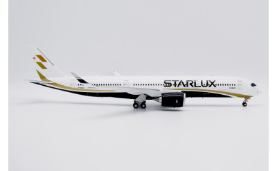 Starlux Airlines 星宇航空 Airbus A350-900XWB B-58502