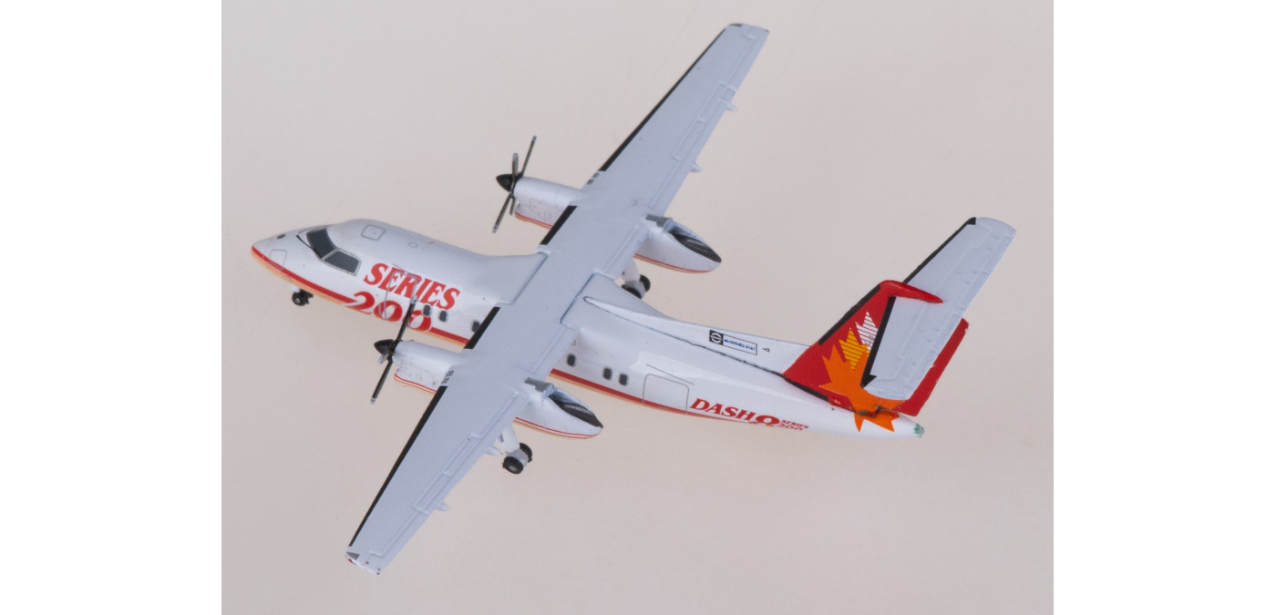 LH4294 De Havilland Canada DHC-8-Q200 C-GGMP JC Wings 1:400