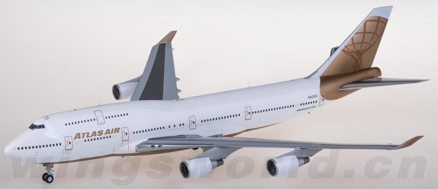 N322SG Atlas Air Boeing 747-481 Photo by R.Bexten | ID