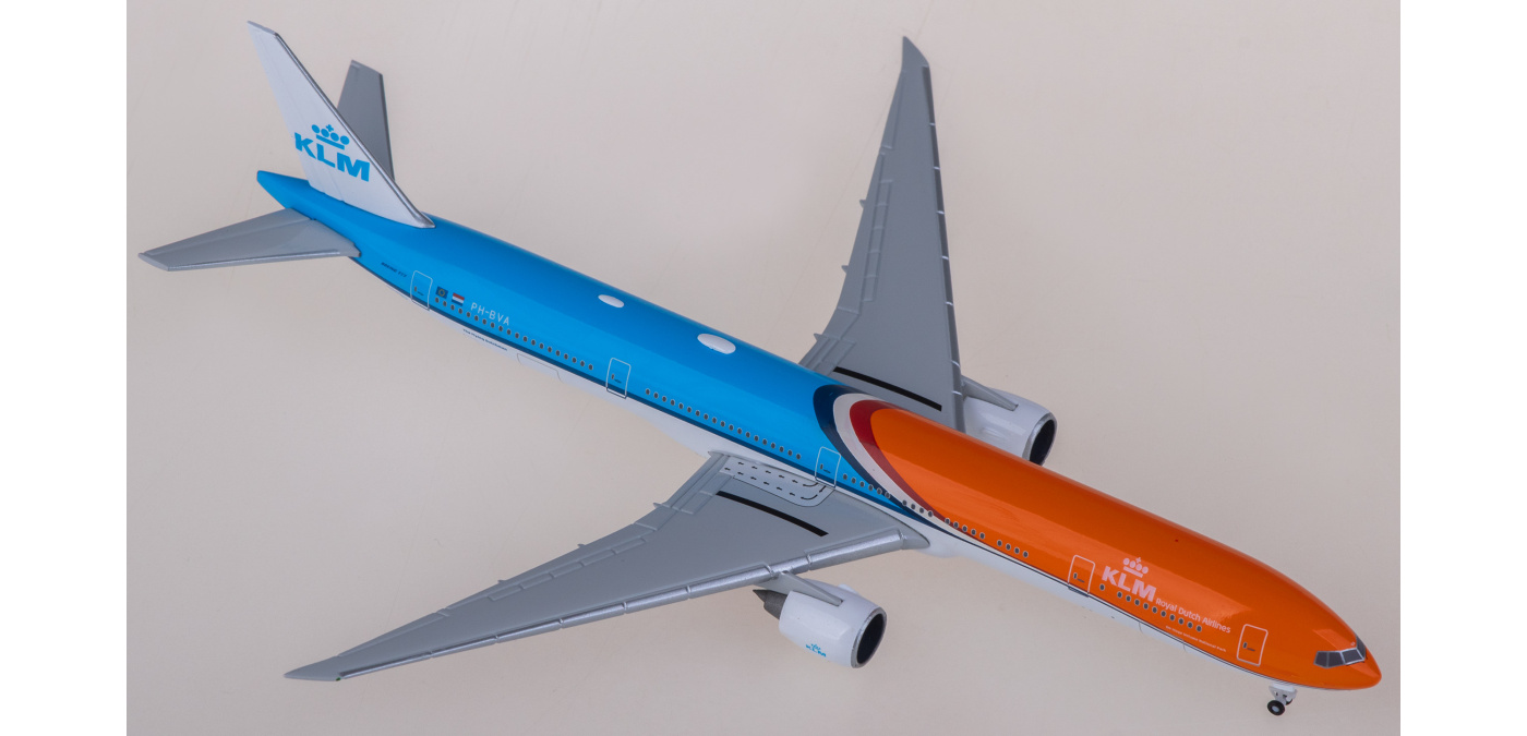 537773 KLM Boeing 777-300ER PH-BVA Herpa 1:500 -飞机模型世界