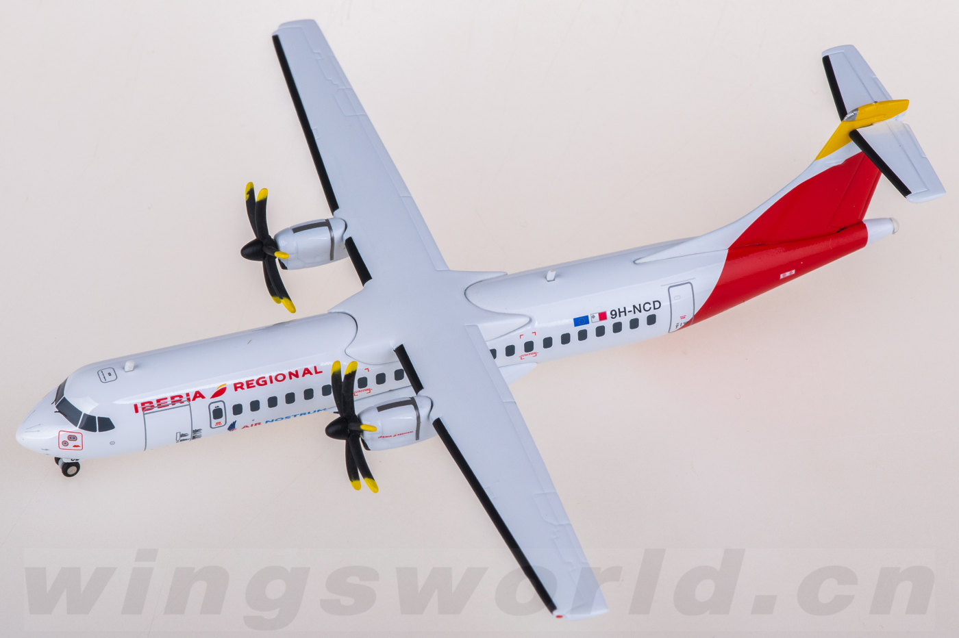 573313 Iberia ATR-72-600 9H-NCD Herpa 1:200 -飞机模型世界