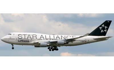 Lufthansa 汉莎航空 Boeing 747-400 D-ABTH 星空联盟 襟翼放下版