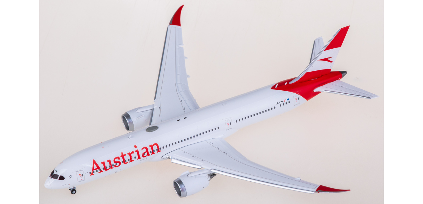 XX40263A Austrian Airlines Boeing 787-9 Dreamliner OE-LPM Flaps
