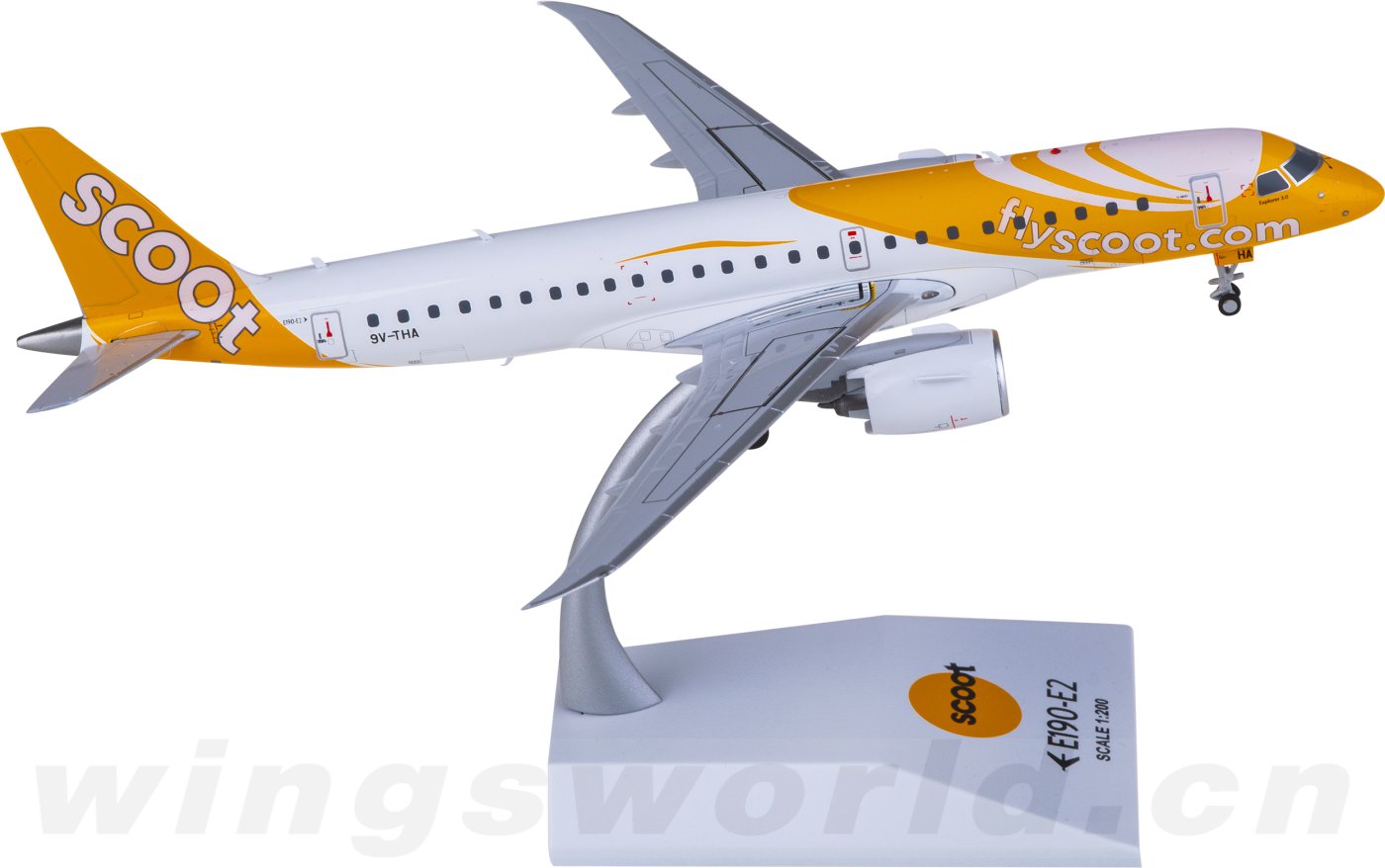 EMBRAER E190-E2 SCOOT REG: 9V-THA WITH STAND - JC WINGS