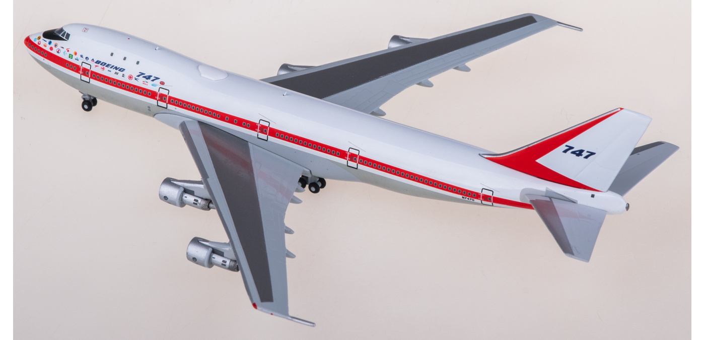 XX40264 Boeing 747-100 N7470 + GSE JC Wings 1:400 -飞机模型世界
