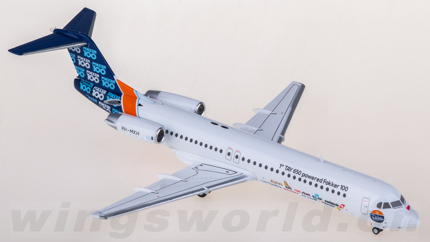 JC Wings1:200 スロバキア政府専用 Fokker100 OM-BYC ScaleModelStore.com :: JC Wings 1:200 - LH2242 - Slovakia