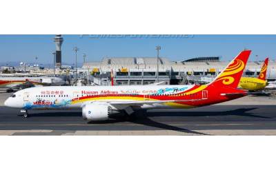 Hainan Airlines 海南航空 Boeing 787-9 B-7667