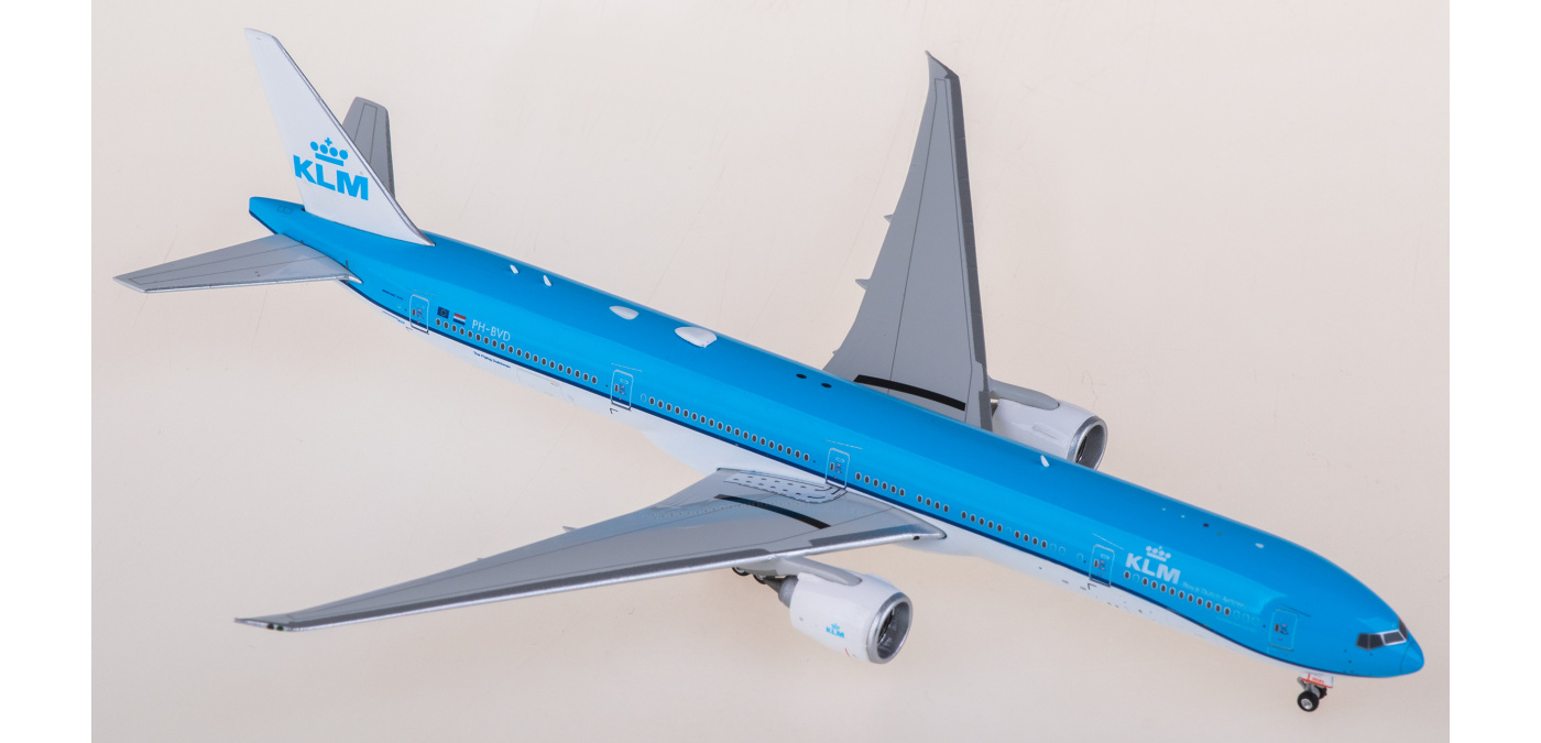 KLM Boeing 777 - 33ERモデル模型 72cm・箱付き KLM Boeing 777 - 33ERモデル模型 72cm・箱付き NGmodel KLMアジア 777