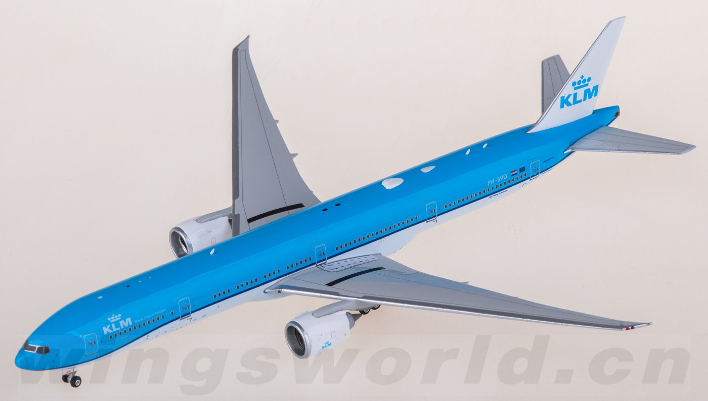 phoenix フェニックスKLMオランダ航空　B747 1/300 貴重品 11978-324x182.jpg