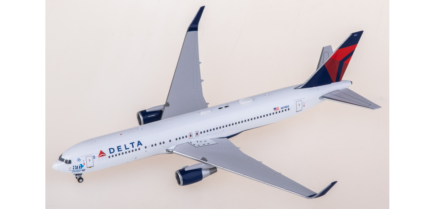 PM62429 Delta Air Lines 达美航空 Boeing 767-300ER N171DZ Panda