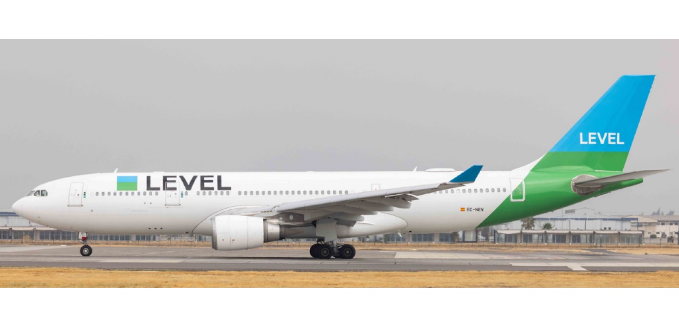 XX40724 Level Airbus A330-200 EC-NEN JC Wings 1:400 -飞机模型世界