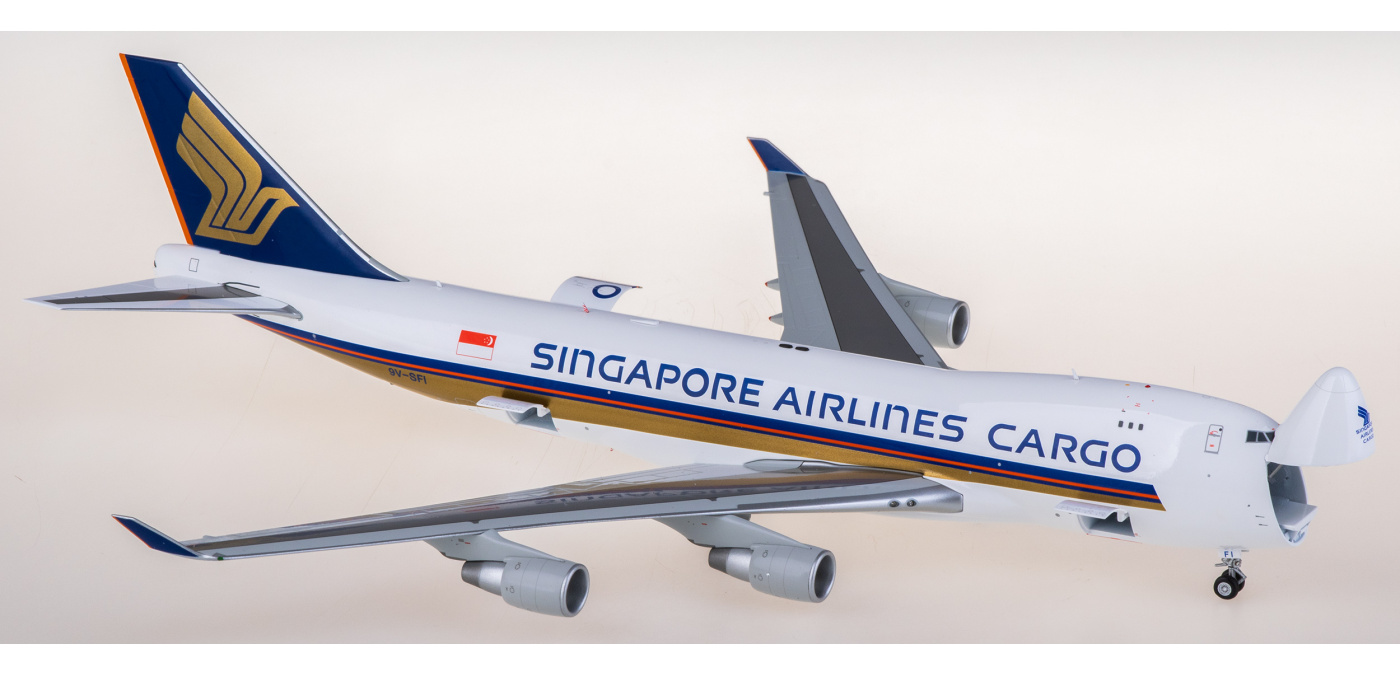 L2067C Singapore Airlines 新加坡航空Boeing 747-400F 9V-SFI