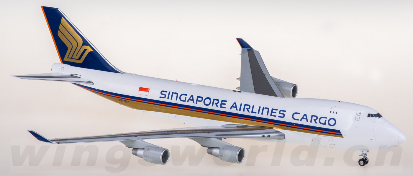 L2067 Singapore Airlines 新加坡航空Boeing 747-400F 9V-SFI