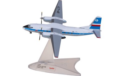 571524 Aeroflot 俄罗斯航空Ilyushin IL-62M CCCP-86673 Herpa 1:200