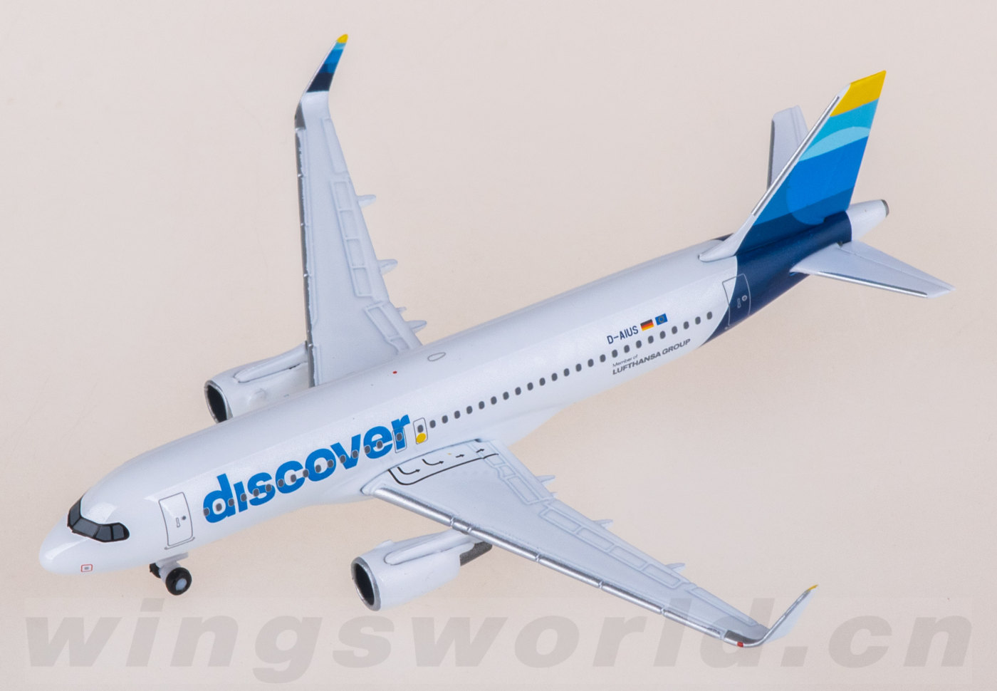 537933 Discover Airlines Airbus A320 D-AIUS Herpa 1:500 -飞机模型世界