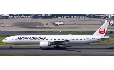 Japan Airlines 日本航空 Boeing 777-300ER JA731J