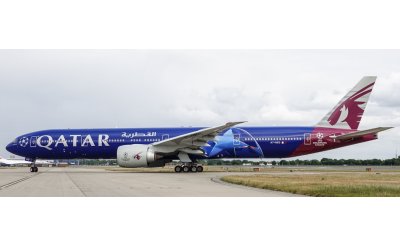 Qatar 卡塔尔航空 Airways Boeing 777-300ER A7-BED