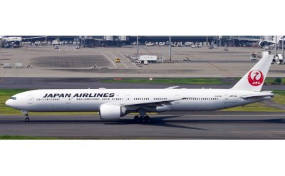 Japan Airlines 日本航空 Boeing 777-300ER JA731J