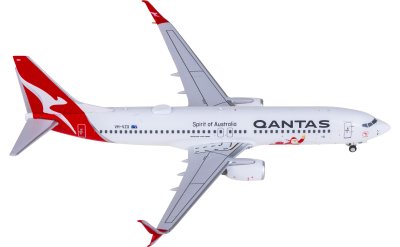 Panda Model 1:400 Qantas 澳洲航空 Boeing 737-800 VH-VZX
