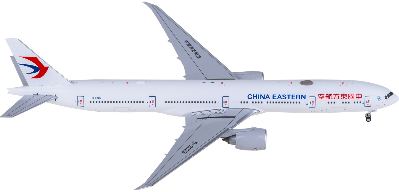 NG73077 China Eastern 中国东方航空Boeing 777-300ER B-2025