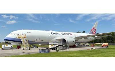China Airlines 中华航空 Boeing 787-9 Dreamliner B-18811