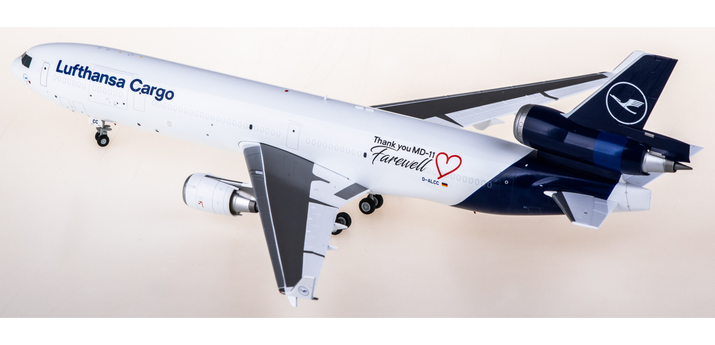 L2104 Lufthansa McDonnell Douglas MD-11 D-ALCC SQ Wings 1:200