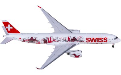 PH04643 Japan Airlines 日本航空Boeing 737-800 JA317J Phoenix