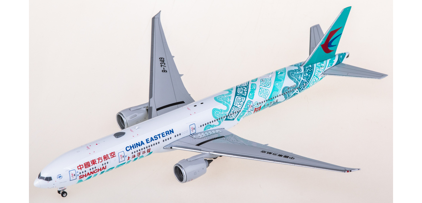 PH12011 China Eastern 中国东方航空Boeing 777-300ER B-7349 Phoenix