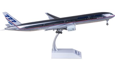 JC Wings 1:200 Boeing 777-300 N5014K Flaps Downs