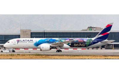 LATAM 南美航空集团 Boeing 787-9 Dreamliner CC-BGM 襟翼放下版