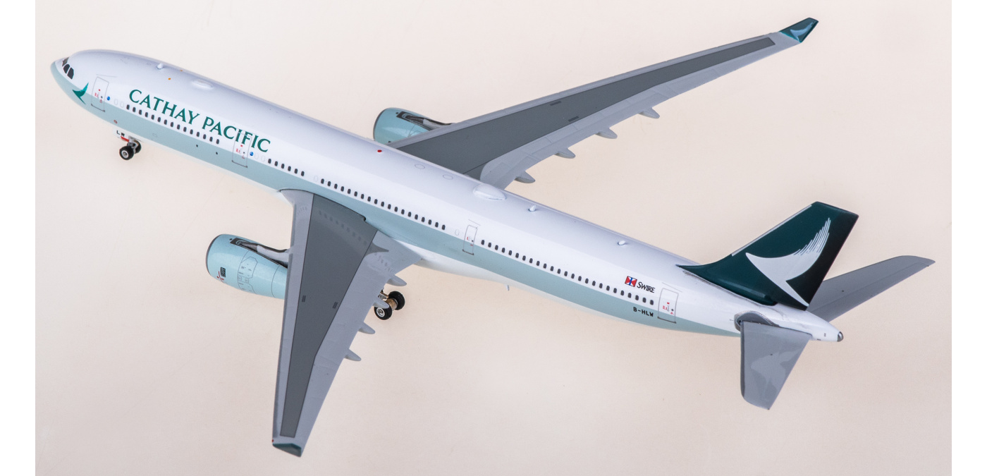 PH04664 Cathay Pacific 国泰航空 Airbus A330-300 B-HLW Phoenix 1