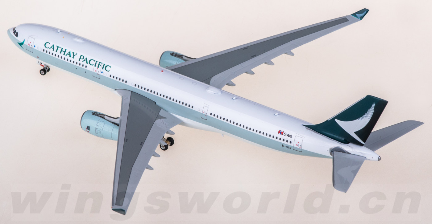 PH04664 Cathay Pacific 国泰航空 Airbus A330-300 B-HLW Phoenix 1