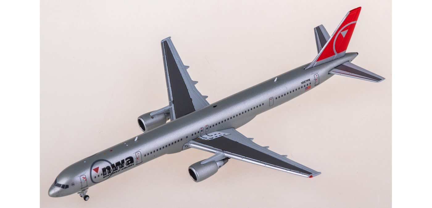 航空機・ヘリコプター NORTHWEST AIRLINES B747-2J9F 1/400 GJNWA2366 Northwest Airlines 西北航空 Boeing 757-300 N587NW