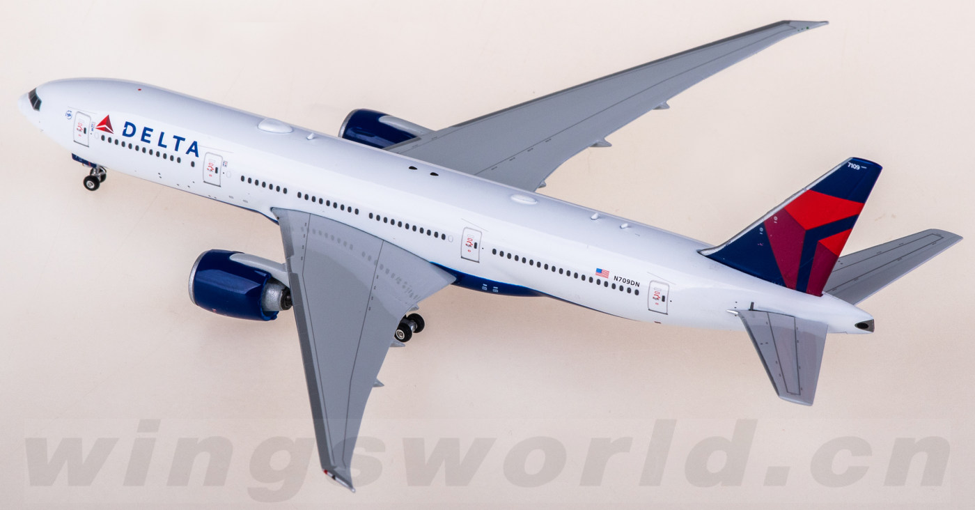 PH04670 Delta Air Lines Boeing 777-200LR N709DN Phoenix 1:400