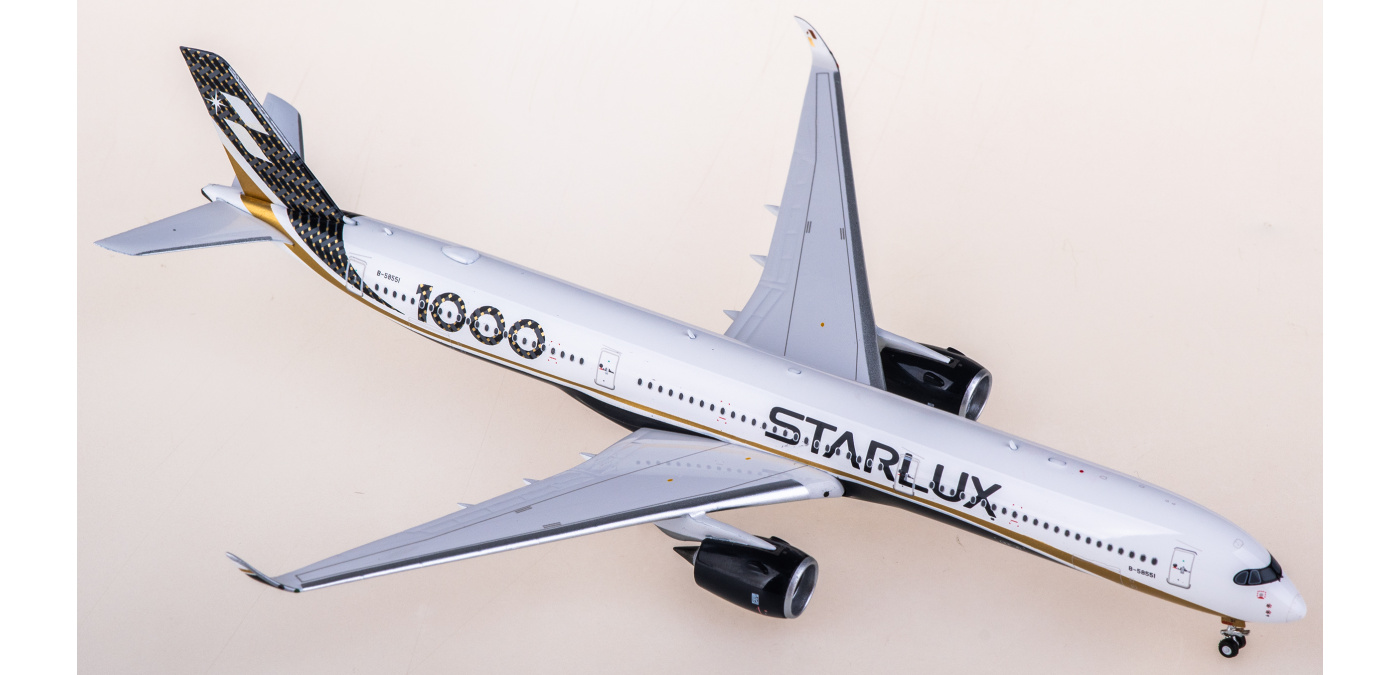 PH12036 Starlux Airlines Airbus A350-1000 B-58551 Phoenix 1:400
