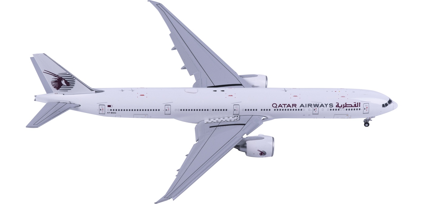 XX40679A Qatar Airways Boeing 777-300ER A7-BOC Flaps Down JC Wings
