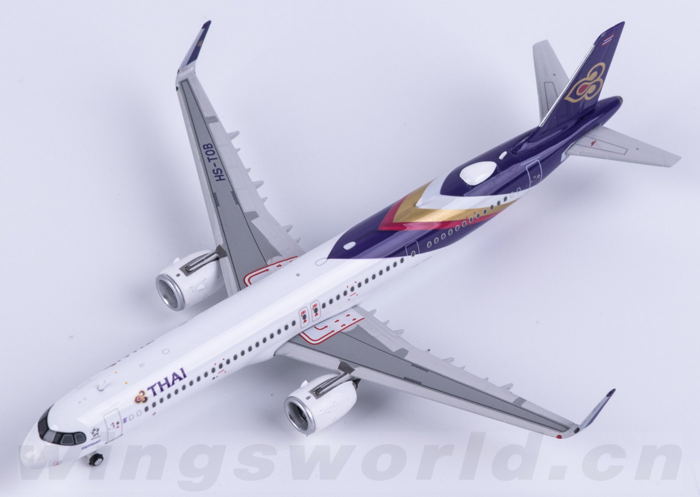 【GO-125】飛行機 模型 機体名不明 大型 Amazon.co.jp: 飛行機模型飛行機おもちゃの飛行機模型 XX2255 JC