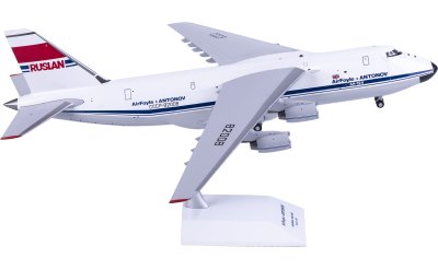 JC Wings 1:200 AirFoyle Antonov AN-124 CCCP-82008