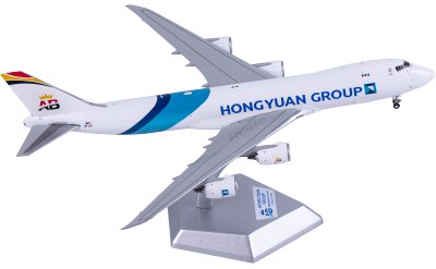 Hxmodels 1:400 Hongyuan Group Boeing 747-8F OE-LFC with Open Cargo Door