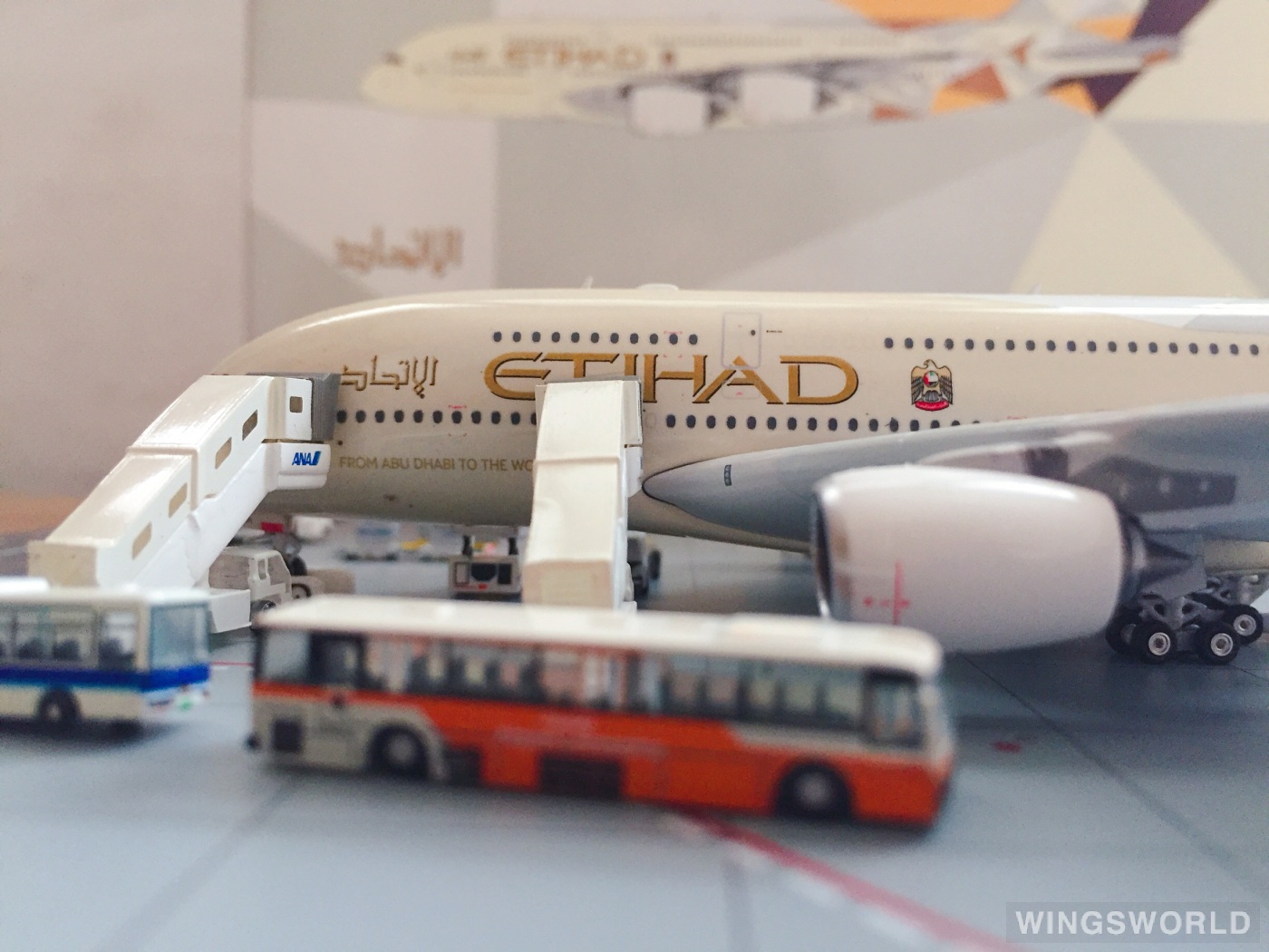 Phoenix 1:400 PH11026 Etihad Airways 阿提哈德航空 Airbus A380-800 A6-APA