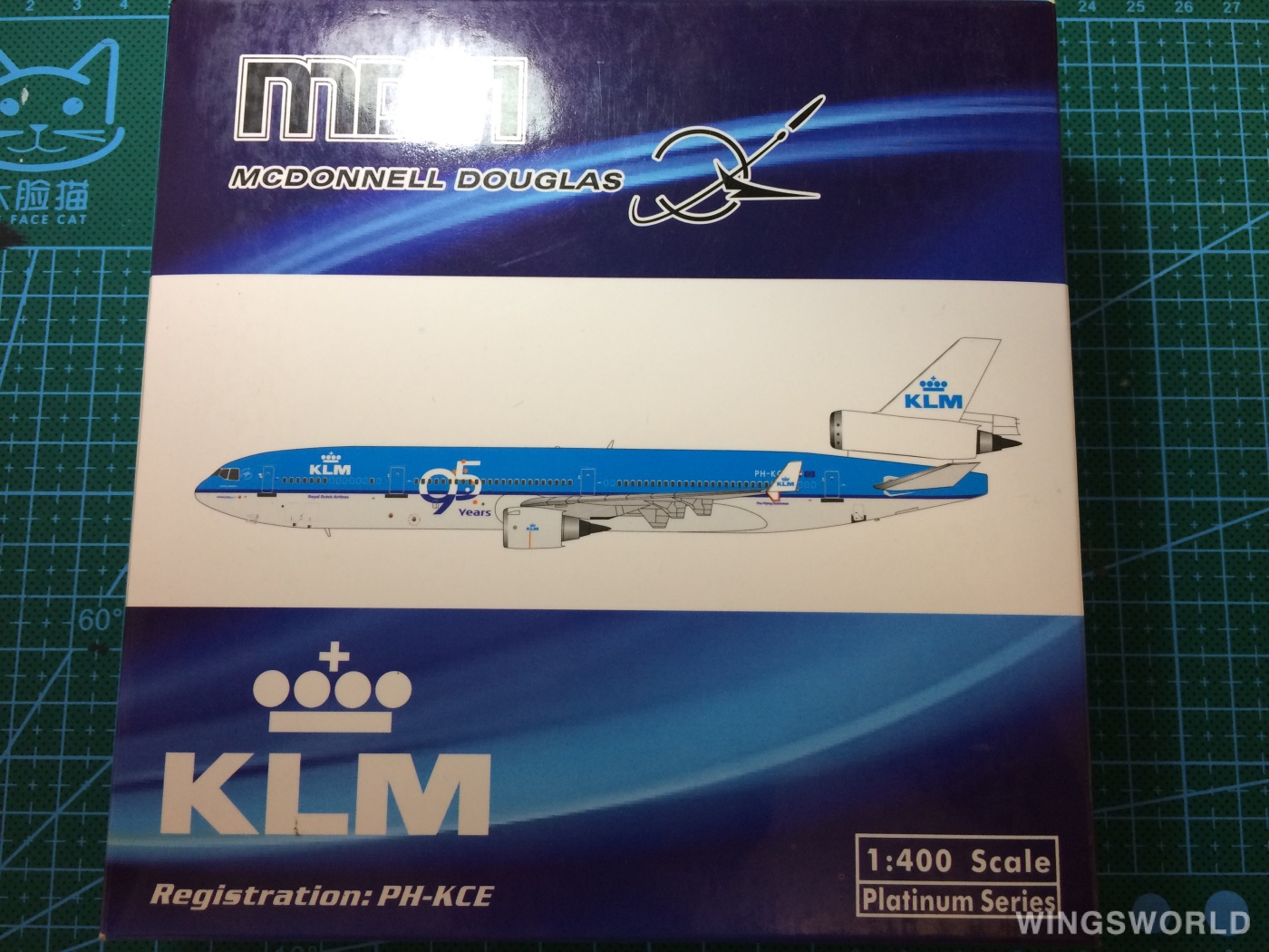 Phoenix 1:400 PH11039 KLM 荷兰皇家航空 McDonnell Douglas MD-11 PH-KCE