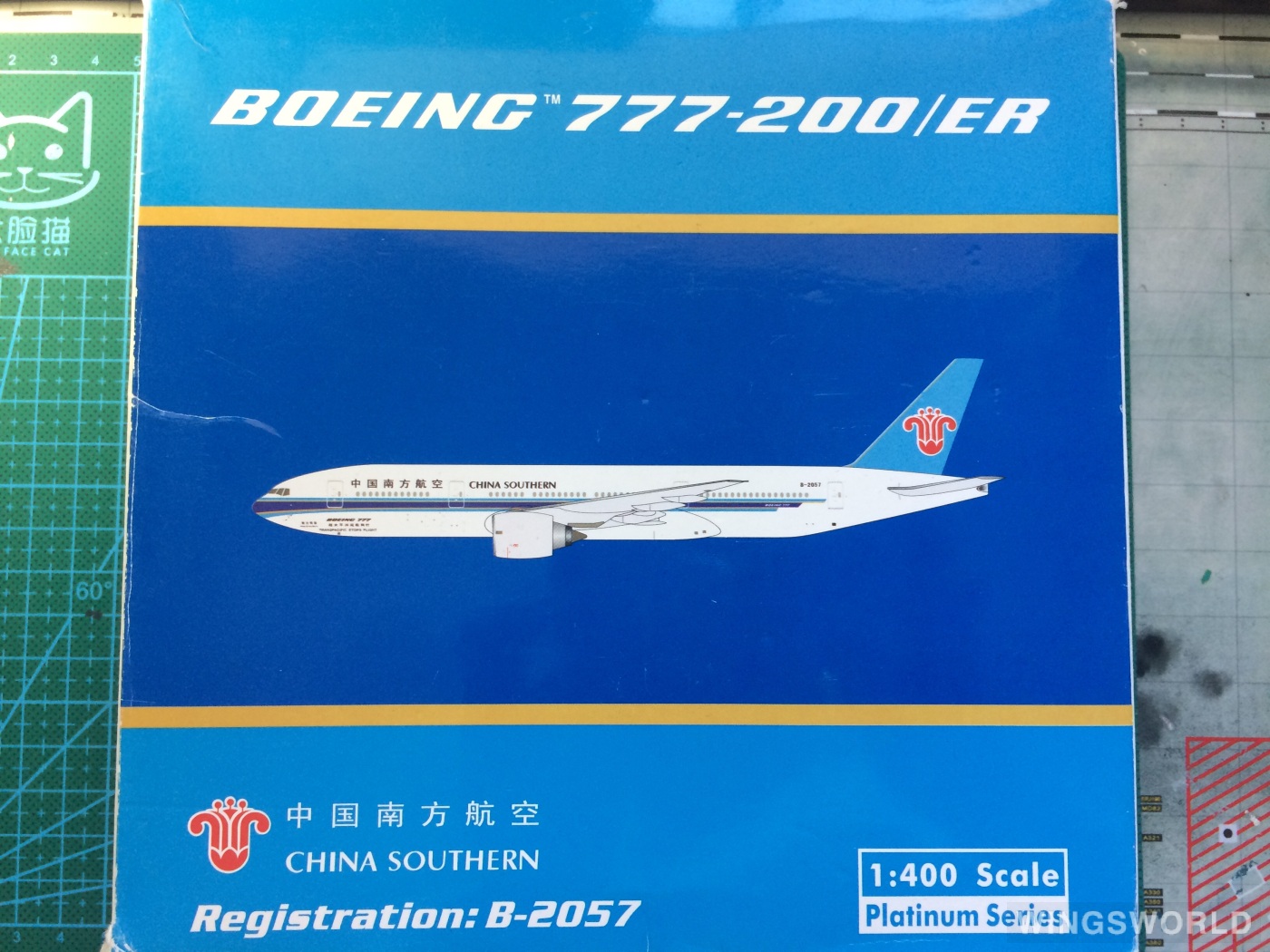 Phoenix 1:400 PH10222 China Southern 中国南方航空 Boeing 777-200 B-2057