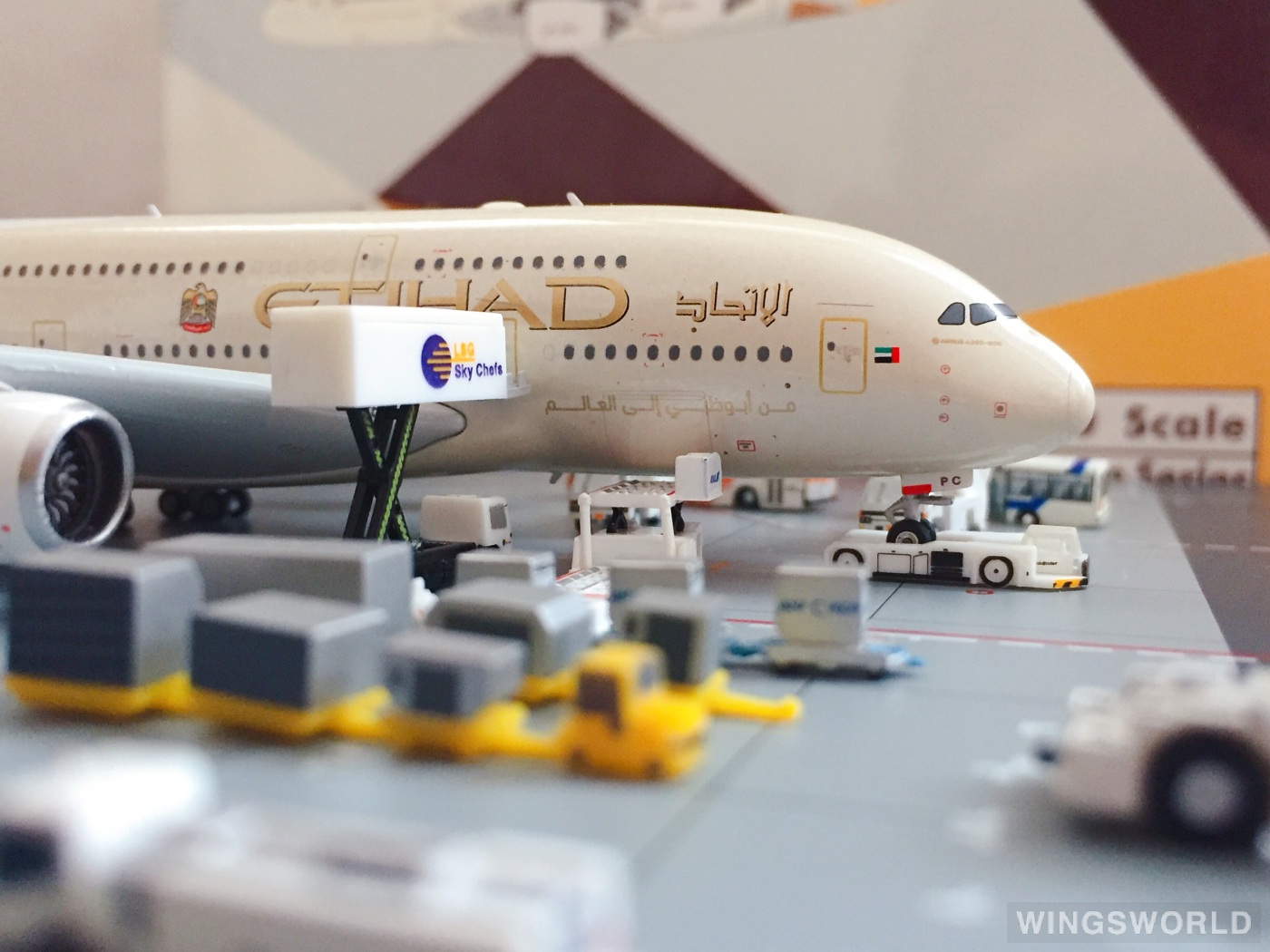 Phoenix 1:400 PH11234 Etihad Airways 阿提哈德航空 Airbus A380-800 A6-APC