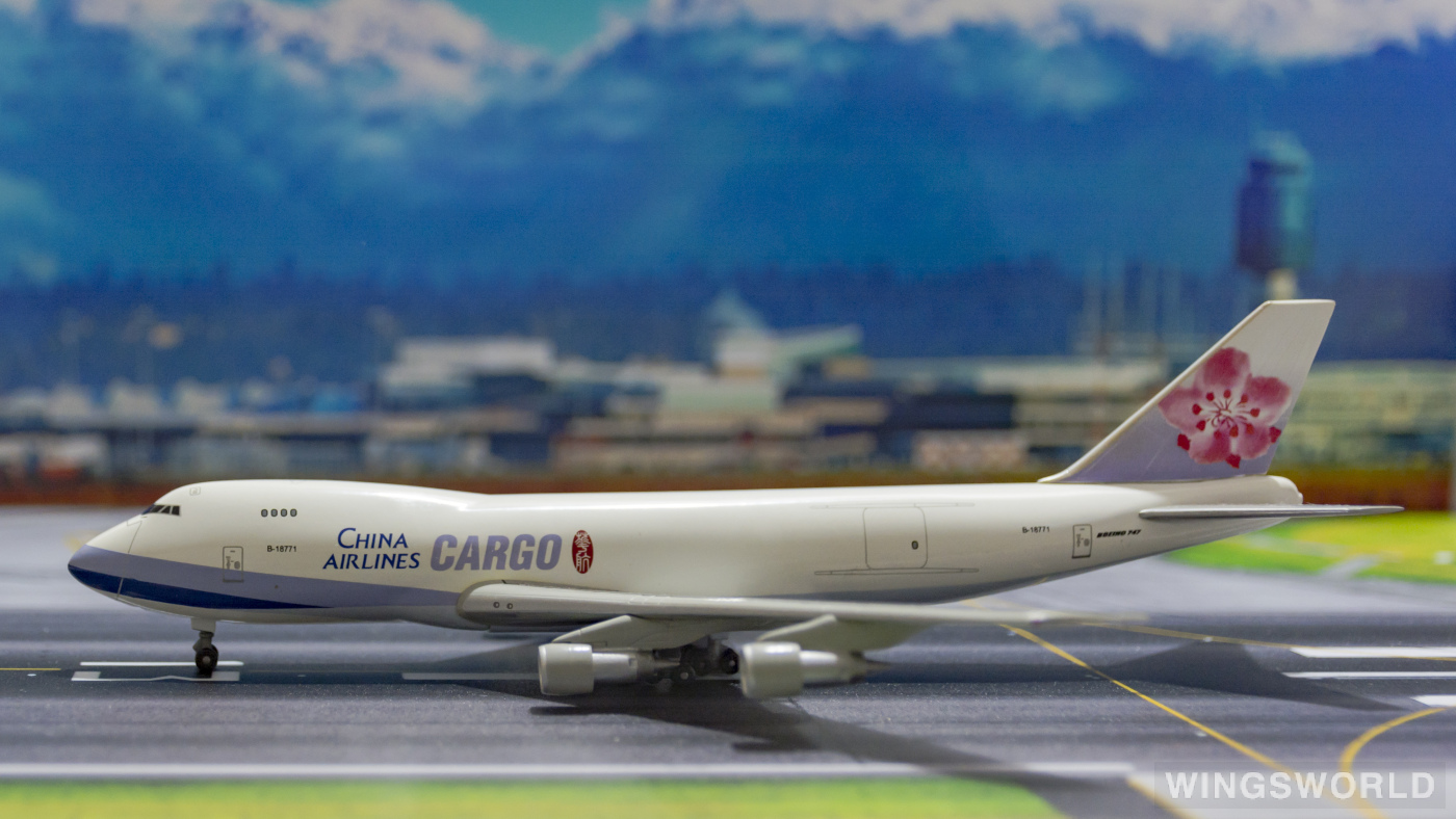 Dragon Models 1:400 55238 China Airlines 中华航空 Boeing 747-200 B-18771